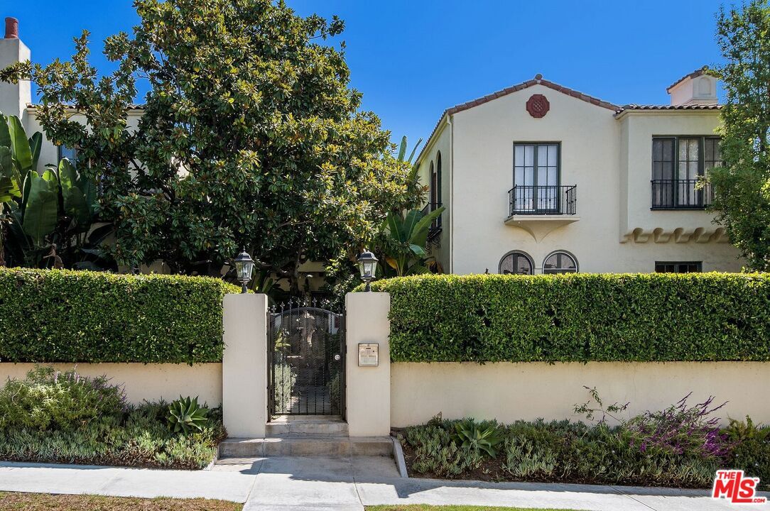 846 S Lucerne Blvd, Los Angeles, CA 90005 Apartment for Rent in Los