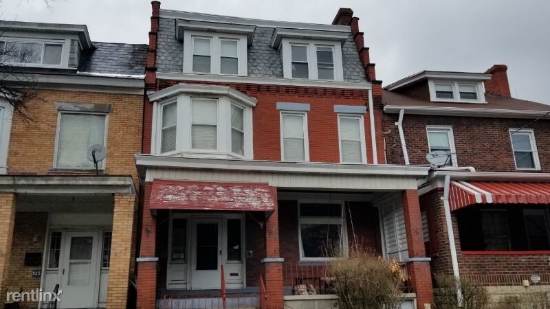 Primary Photo - 6 br, 3 bath House - 925 Bryn Mawr Rd