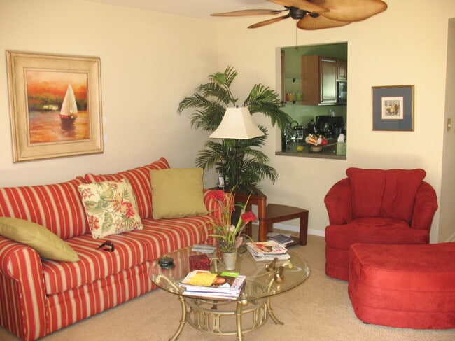 Foto del edificio - 1048 W Foxcroft Dr