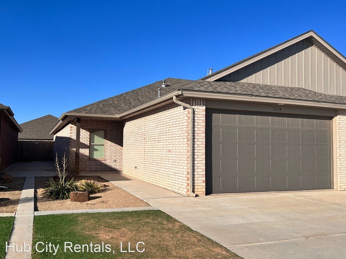 2 br, 2 bath House 1114 N. 7th St House Rental in Wolfforth, TX