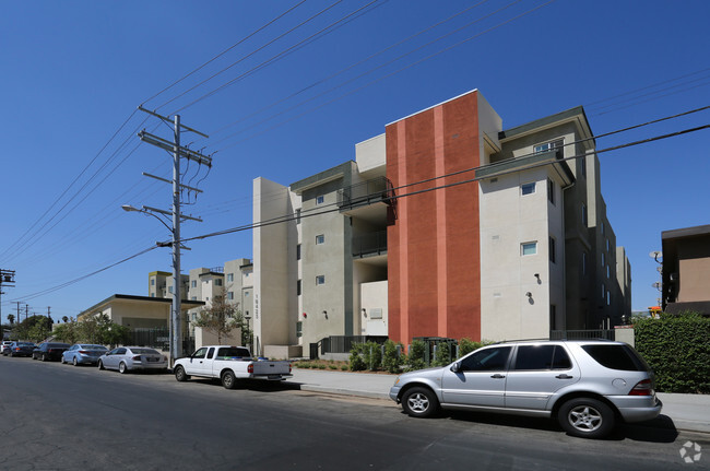 Foto del edificio - Riverwalk at Reseda