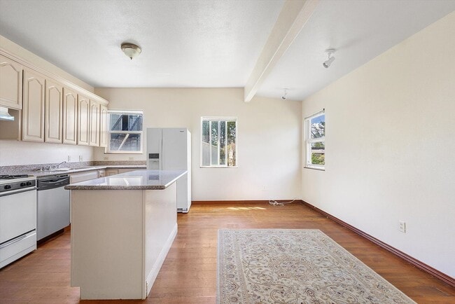 Foto del edificio - 1431 Linden St