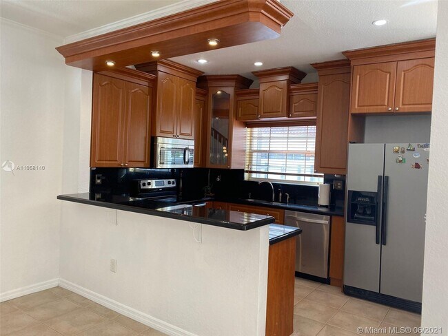 Foto del edificio - 8221 NW 191st Ln