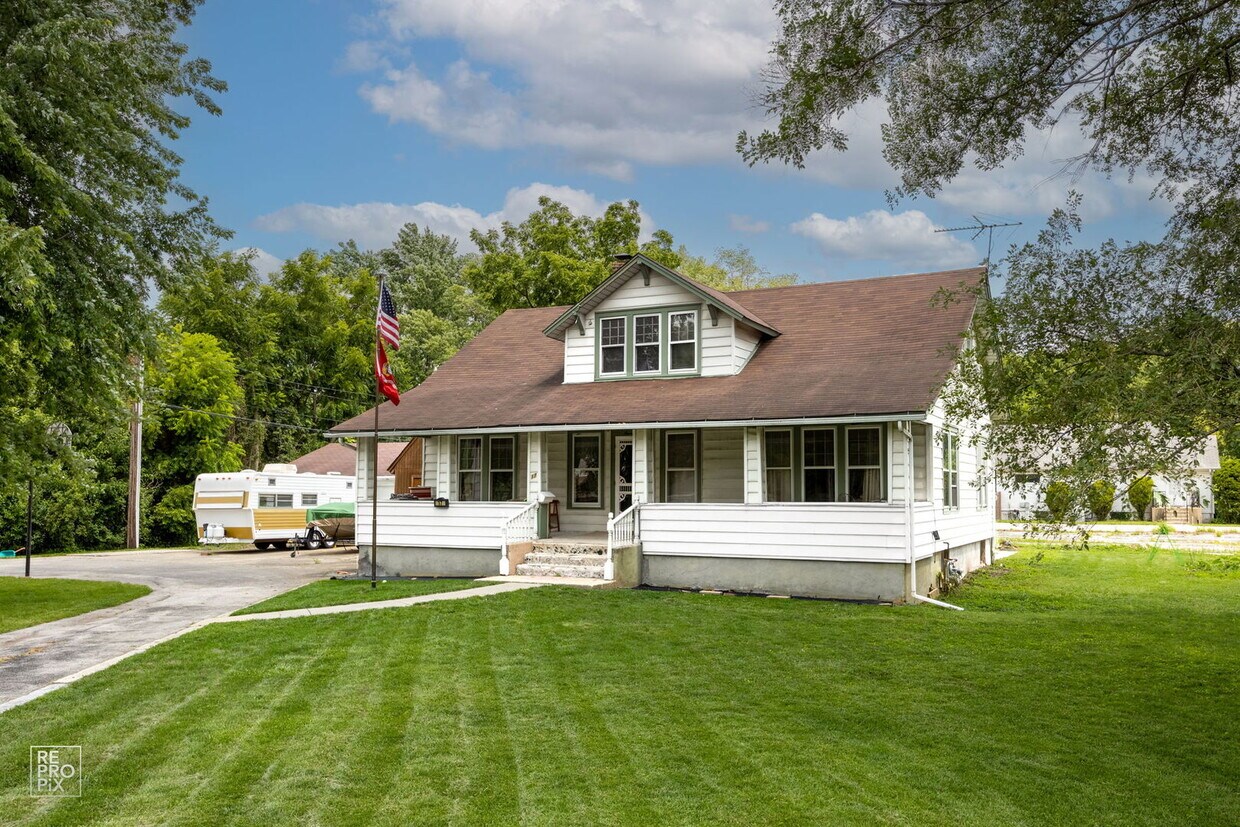 17 S Wabash Ave, Glenwood, IL 60425 House Rental in Glenwood, IL