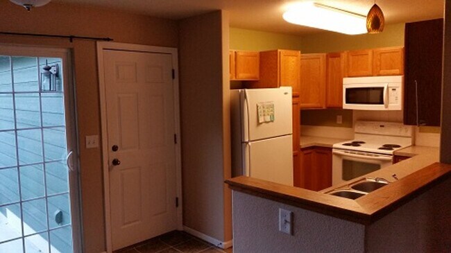 Foto del edificio - Fort Collins Midtown Gem with Garage and Finished Basement