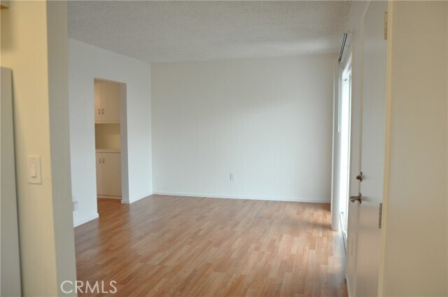 Building Photo - 2305 Vanderbilt Ln