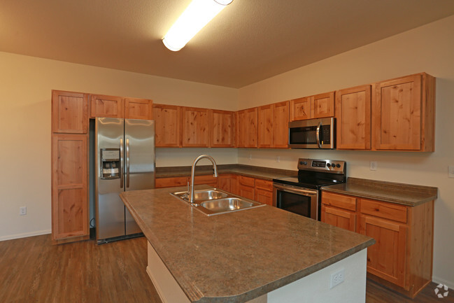 3BR, 2BA - Steamboat - Gateway North Apartments