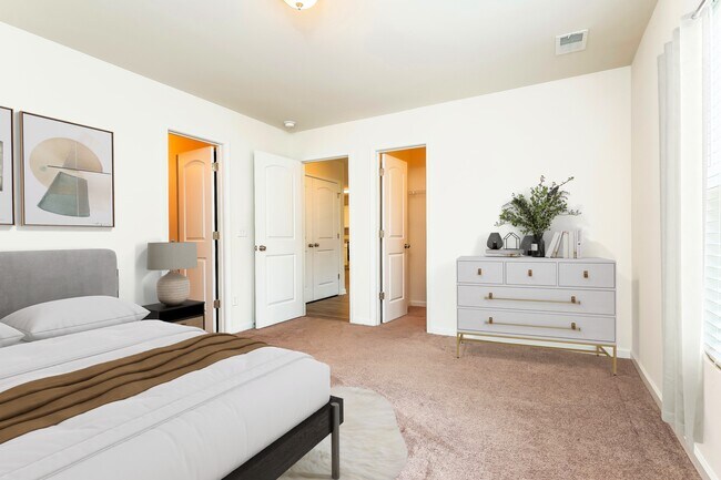 Foto del edificio - 869 Nursery Rdg Dr