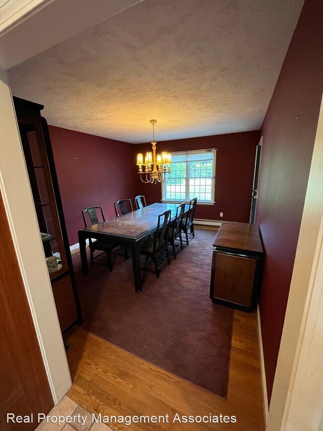 Building Photo - 6 br, 3.5 bath House - 22 Quaker Lane