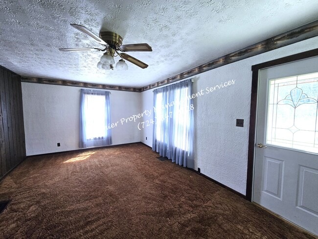 Foto del edificio - 285 W Jamestown Rd