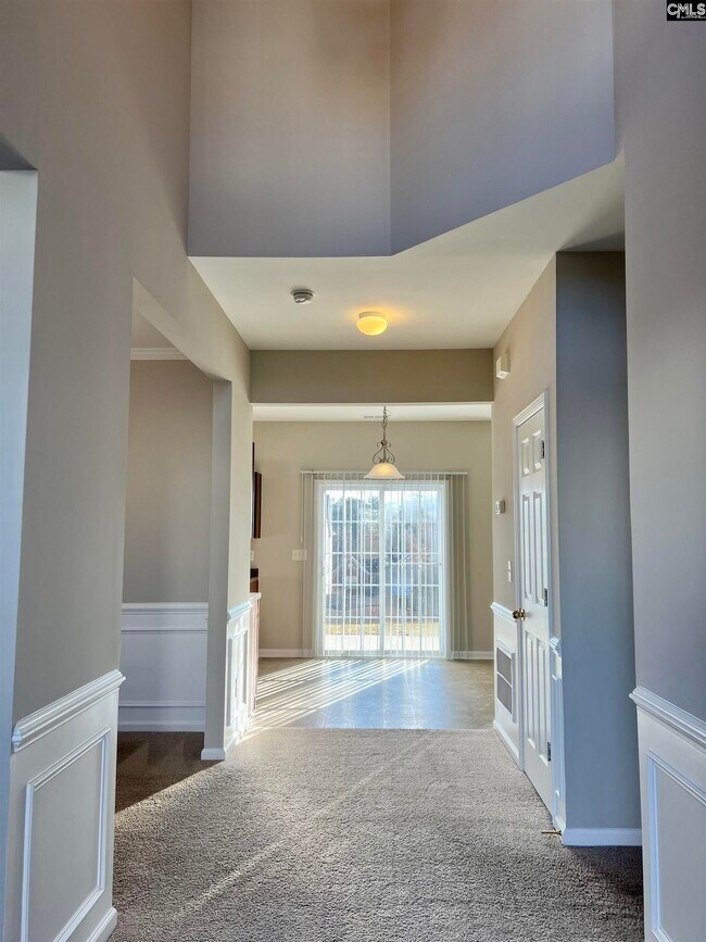 Foto del edificio - 211 Pinebluff Ct