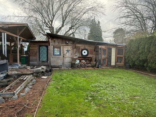 Building Photo - 3235 NE 89th Ave