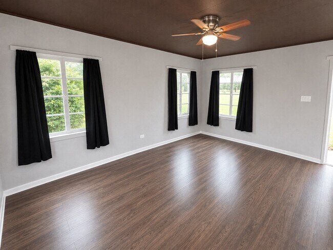 Foto del edificio - 8010 SE US Hwy 301