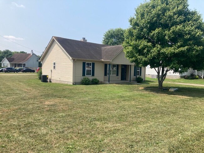 Building Photo - LaVergne/Smyrna 3BR/2BA