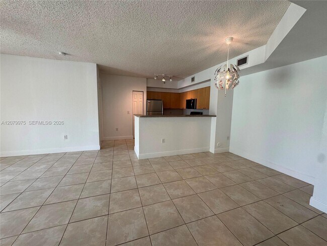 Foto del edificio - 7920 N Nob Hill Rd
