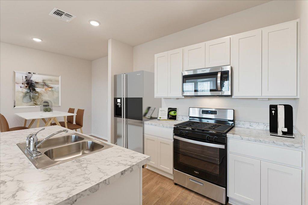 Foto principal - 230 Jackson Dr