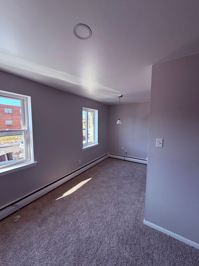 Dining Area - 729 Solly Ave