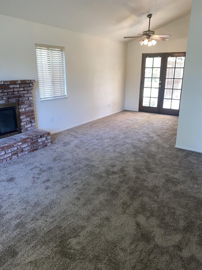 Building Photo - 6820 Plaquemines Dr