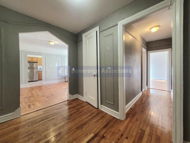 Building Photo - 1803 Riverside Dr