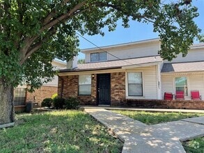 Building Photo - 2418 W Northgate Dr