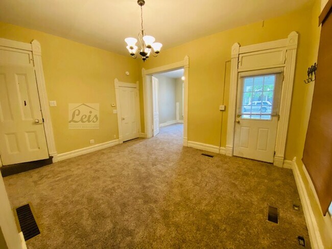 Foto del edificio - 606 E 3rd St