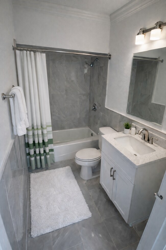 Foto del edificio - 928 Ferry Rd