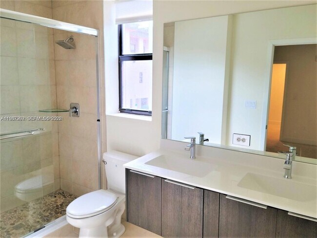 Foto del edificio - 10401 NW 82nd St