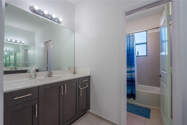 Foto del edificio - 2588 SE 2nd St