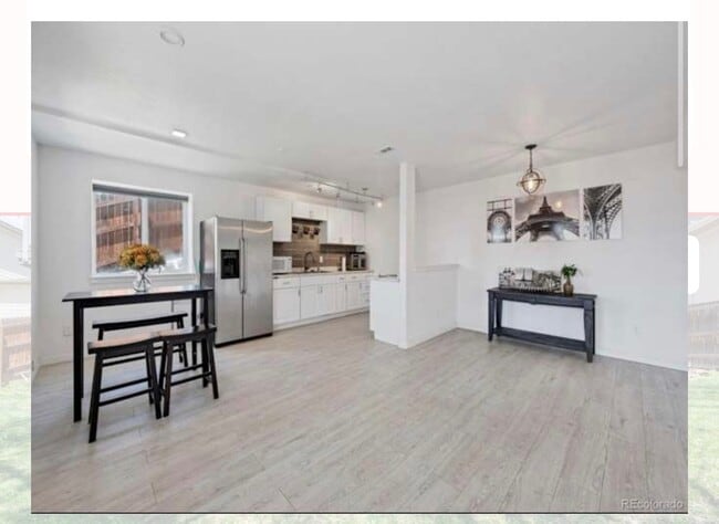 Building Photo - 9390 W 67th Pl