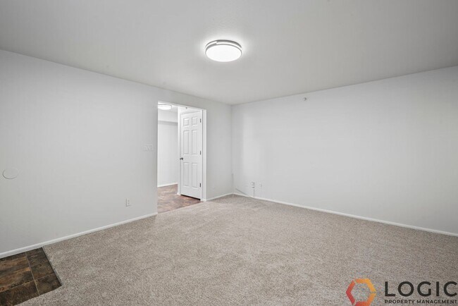 Foto del edificio - Perfectly Located Apartment in Provo!