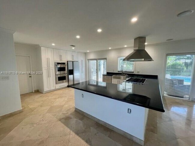 Foto del edificio - 15925 SW 83rd Ct