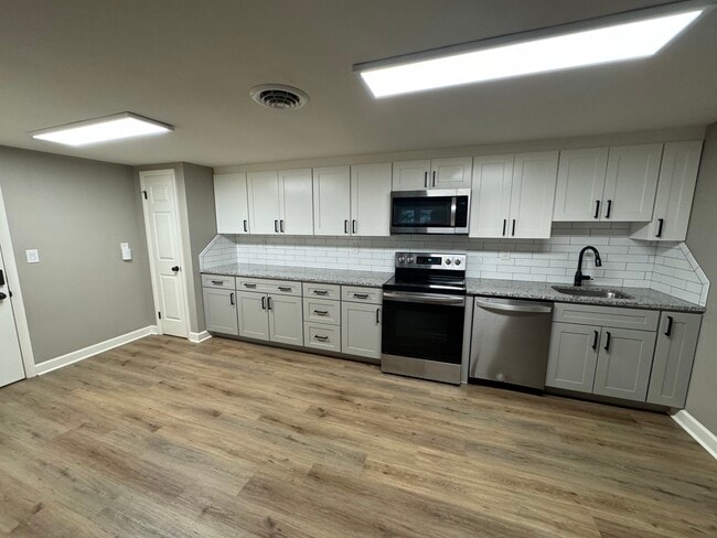 Building Photo - 4724 Hanover Pike