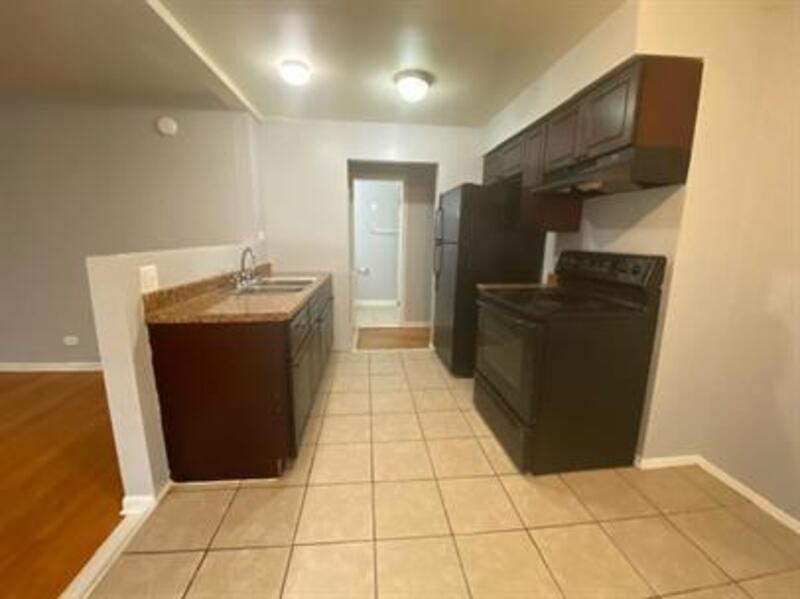 Building Photo - 8023 S Ellis Ave