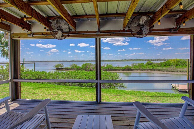 Foto del edificio - 6347 Salado Rd