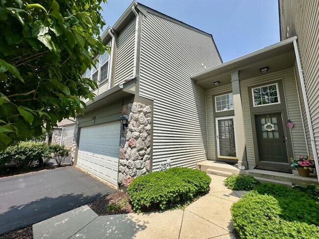 Foto del edificio - 3334 Bromley Ln