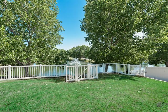 Primary Photo - 1109 Oakcrest Dr