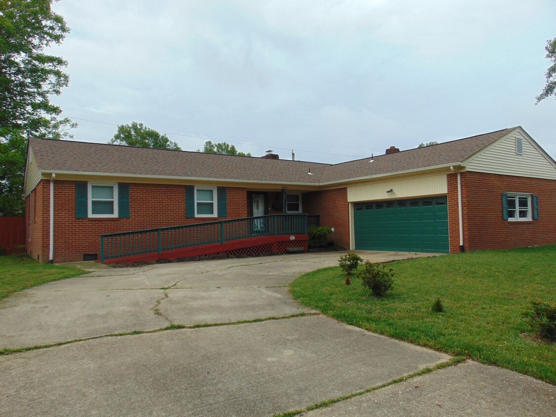 Primary Photo - ALL BRICK RANCH WITH ATTACHED GARAGE