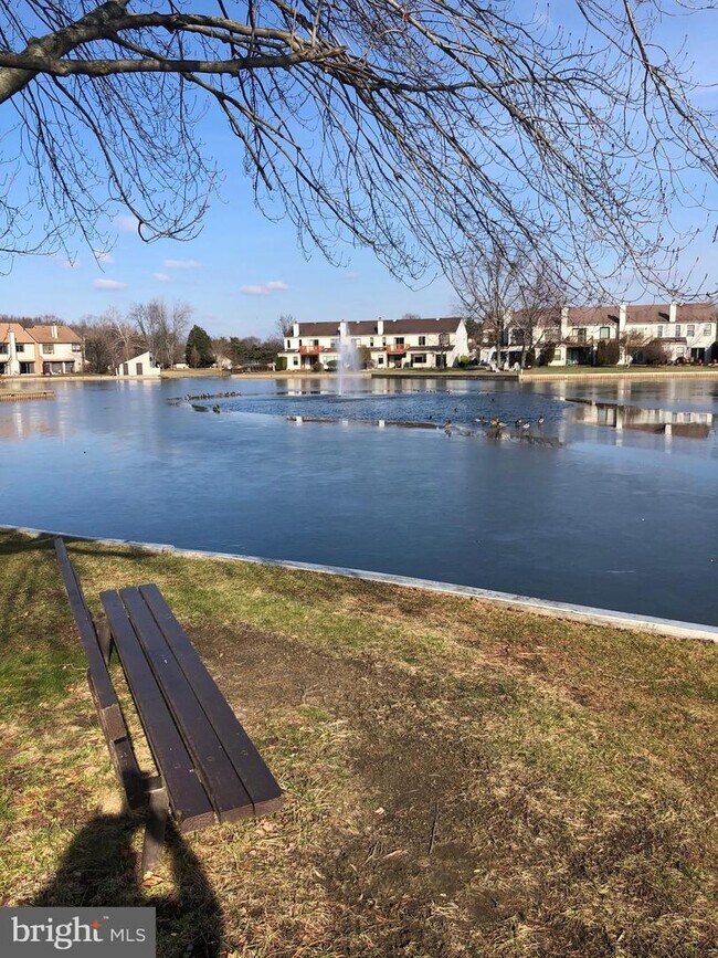 Foto del edificio - 1598 Nixon Dr