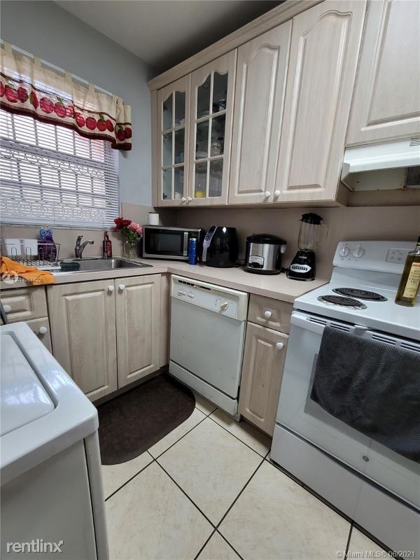 Foto del edificio - 10850 W Flagler St