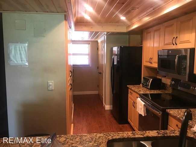 Building Photo - 3 br, 2 bath House - 850 N Atlantic Ave #D104