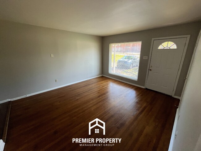 Photo - 242 Sullivan Dr House