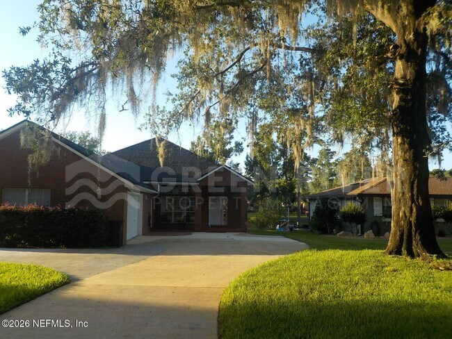 Foto del edificio - 1761 Oak Grove Dr S