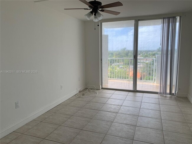 Foto del edificio - 1200 NE Miami Gardens Dr