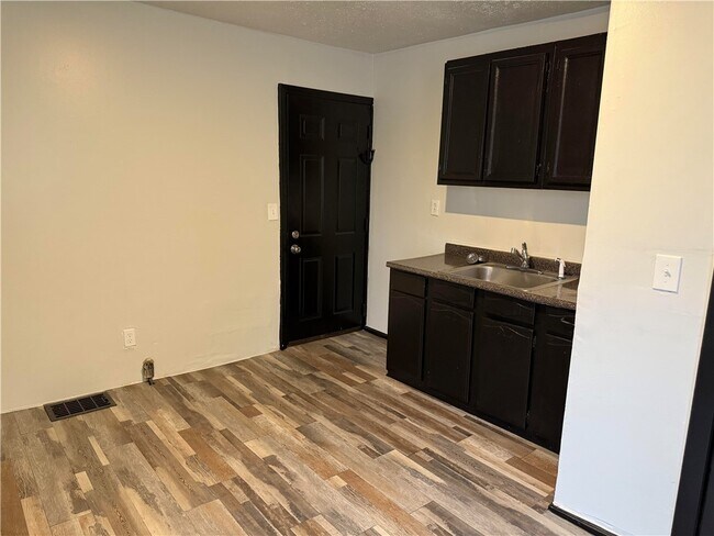 Foto del edificio - 710-712 Jay St