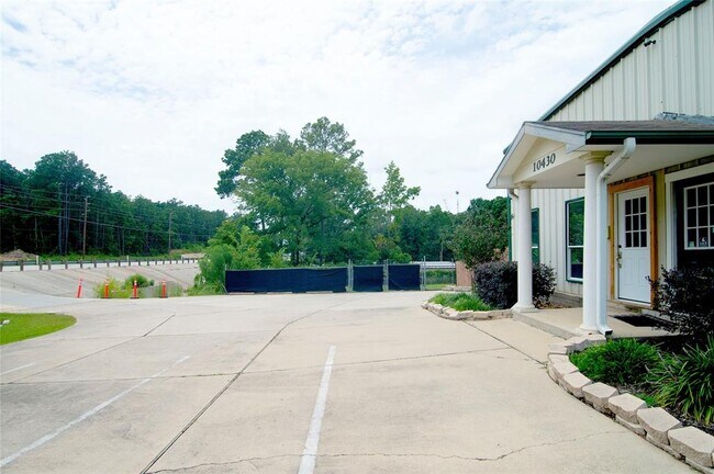 Building Photo - 10430 FM 1097