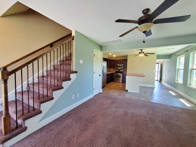 Building Photo - 12300 Fox Creek Dr