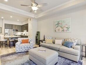 Building Photo - 104 Bella Toscana Ave