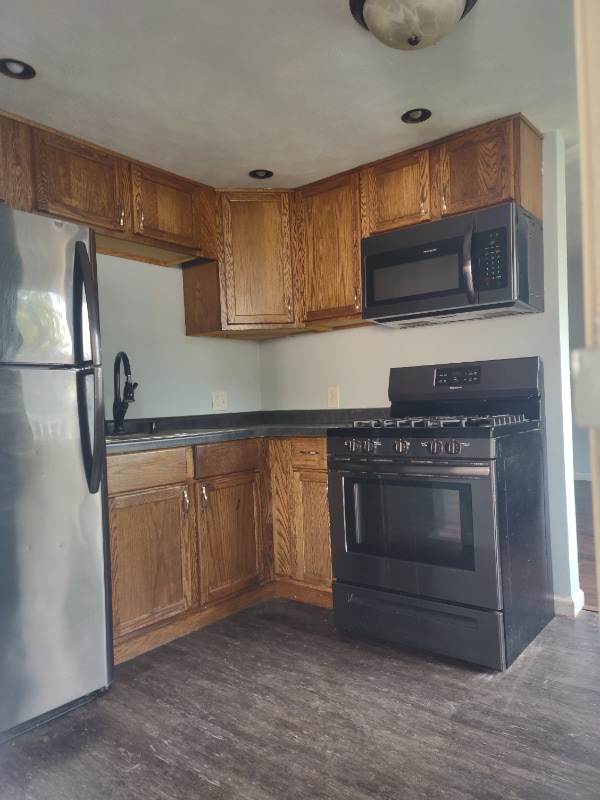 Building Photo - 260 Cooper St