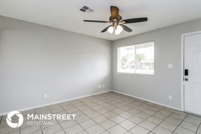 Foto del edificio - 774 E Carla Vista Dr