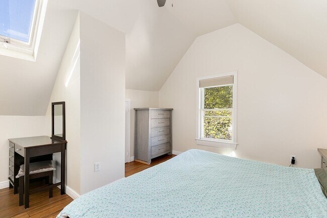 Foto del edificio - 56 Wiley St